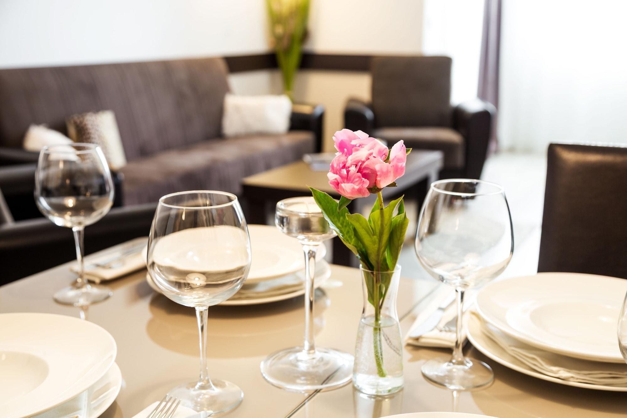 Hotel Grami 4*