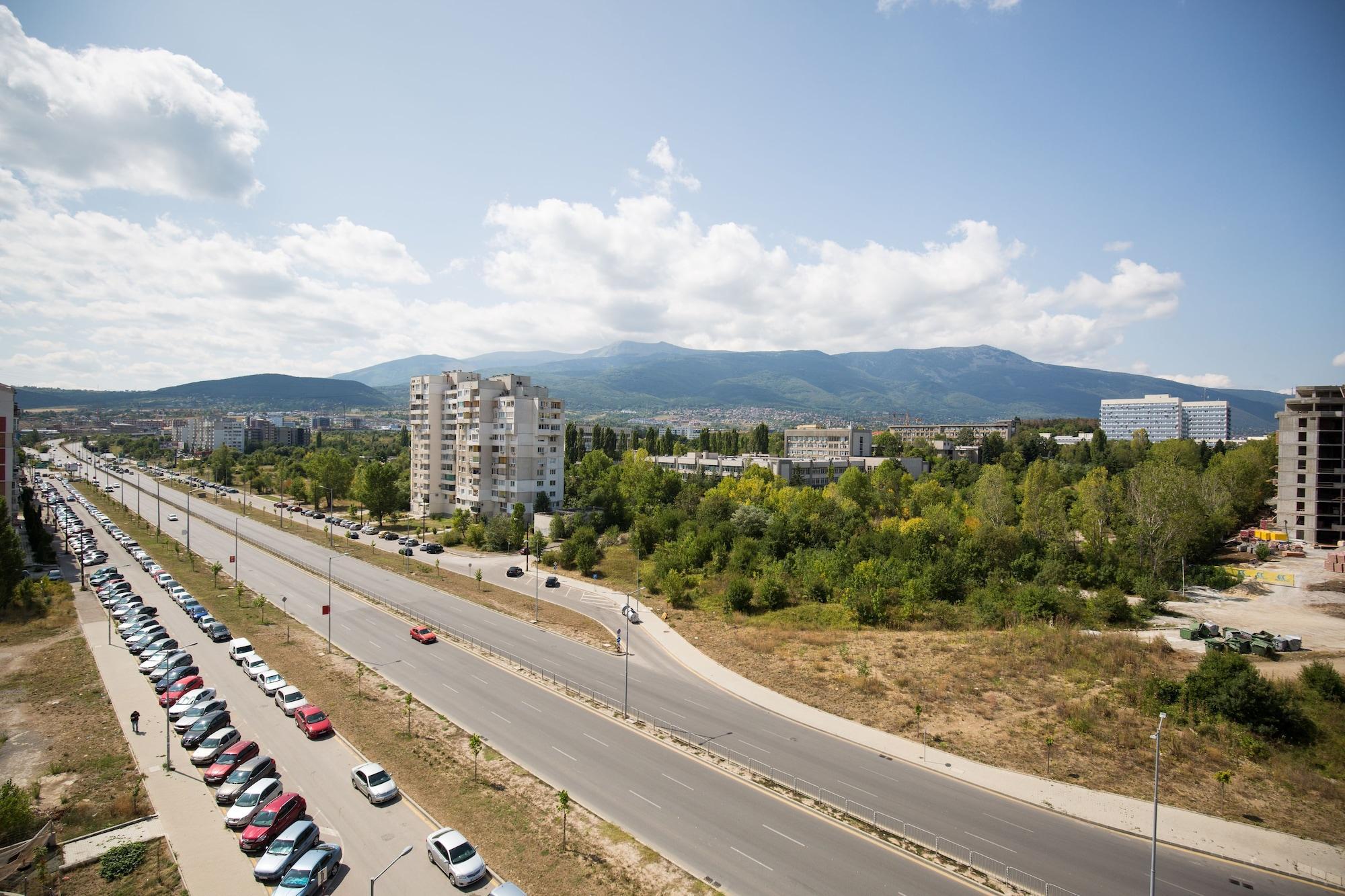 Hotel Grami 4*